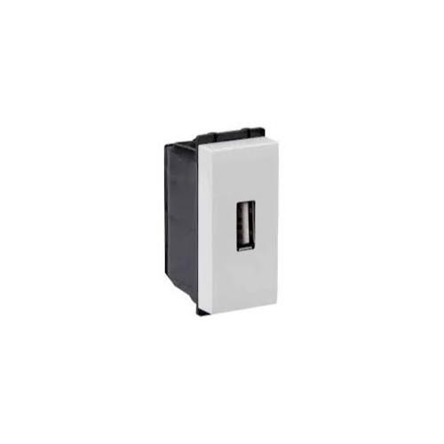 Crabtree Verona 1 M New Single Port USB Charger 2.1 A, ACVKGXW002