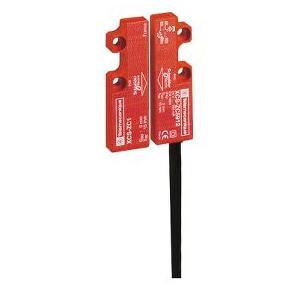 Schneider 2-Pole 1 NC + 1 NO (Staggered) XCSDM Safety Coded Magnetic Switch, XCSDMC5902